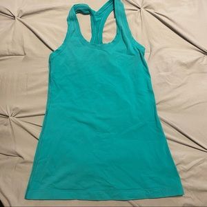Lululemon top